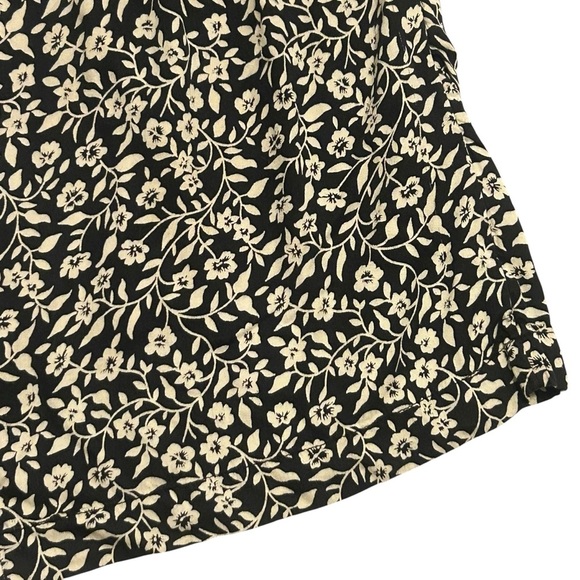 Billabong Black and Cream Wide Leg Floral Pants Small - Picture 5 of 7